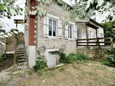 Maison - 110 m² - 6 pièces