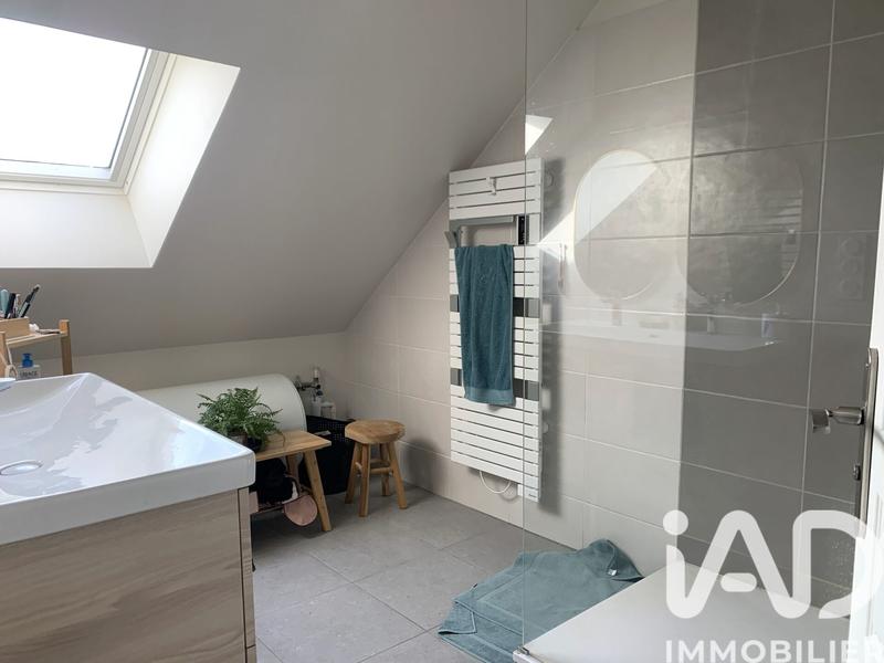 Maison - 180 m² - 7 pièces