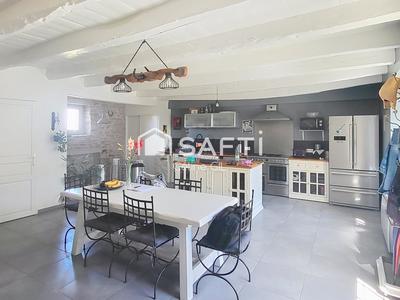 Maison - 150 m² - 5 pièces