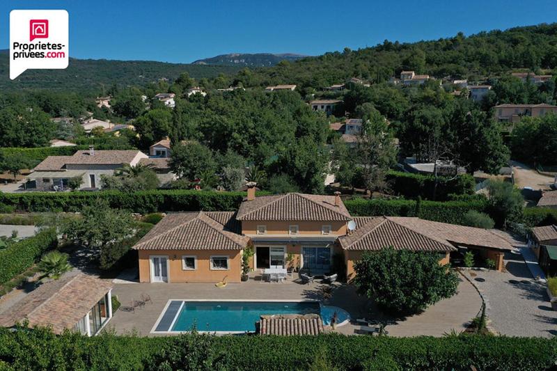 Demeure - 203 m² - 7 pièces