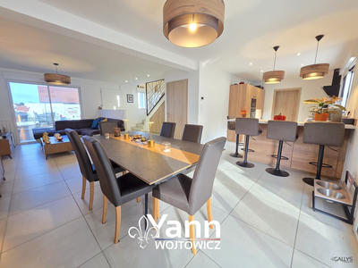 Maison - 110 m² - 5 pièces