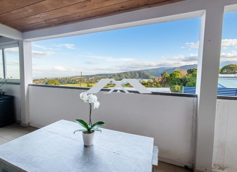 Villa - 286 m² - 9 pièces