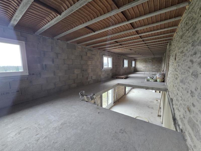 Corps de ferme - 486 m² - 10 pièces