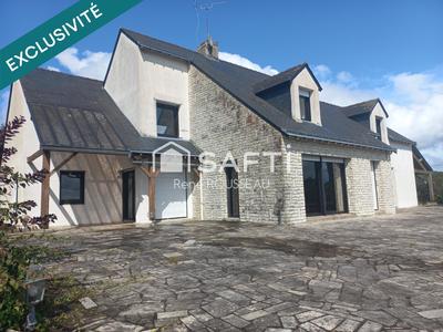 Maison - 95 000 m² - 6 pièces