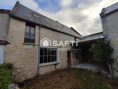 Maison - 204 m² - 2 pièces