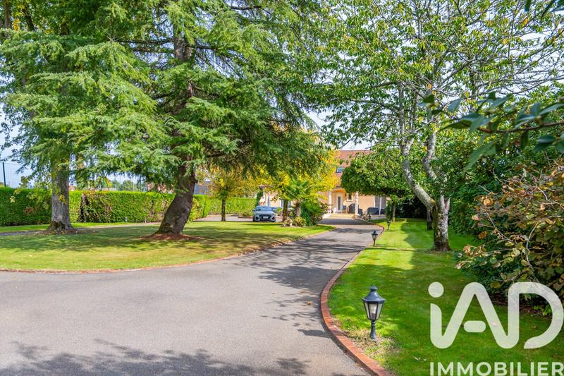 Maison - 196 m² - 6 pièces