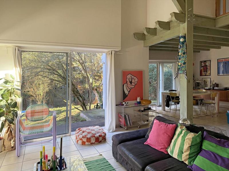 Maison - 99 m² - 5 pièces