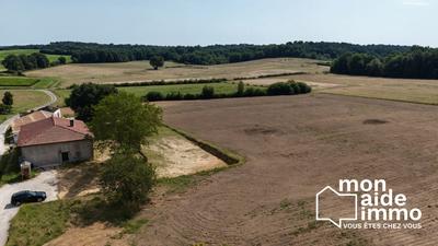 Maison - 460 m² - 8 pièces