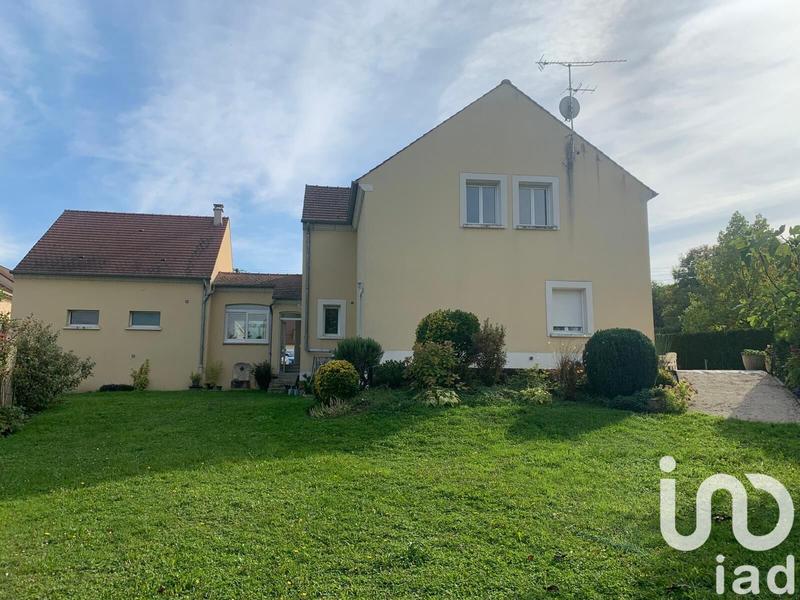 Maison - 214 m² - 6 pièces