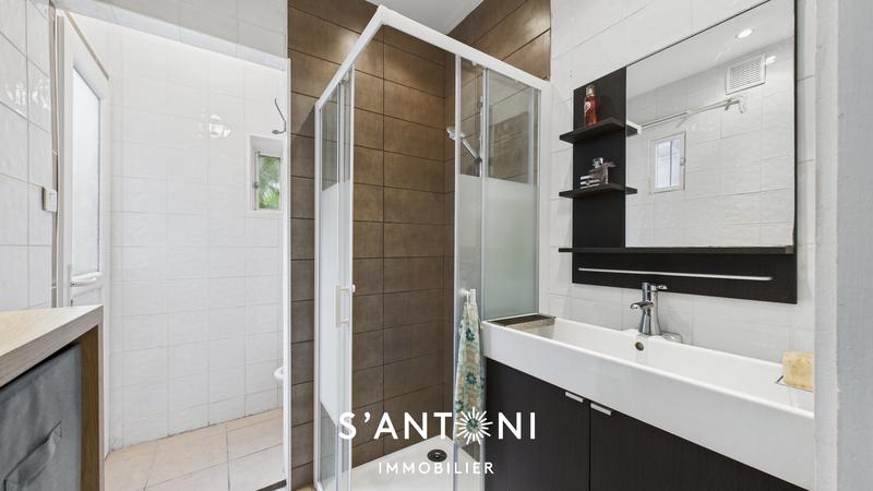 Appartement - 81 m² - 3 pièces