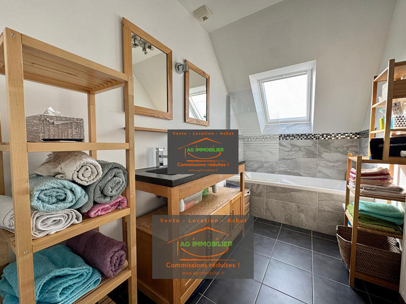 Maison - 121 m² - 6 pièces