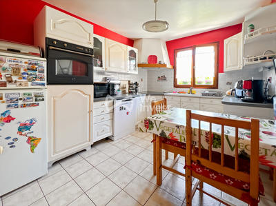 Maison - 101 m² - 6 pièces