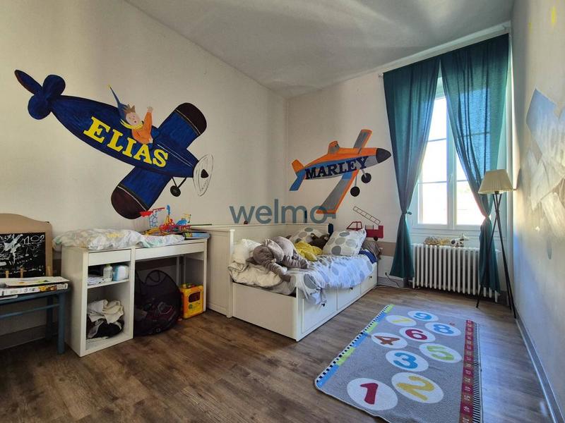 Maison - 715 m² - 13 pièces