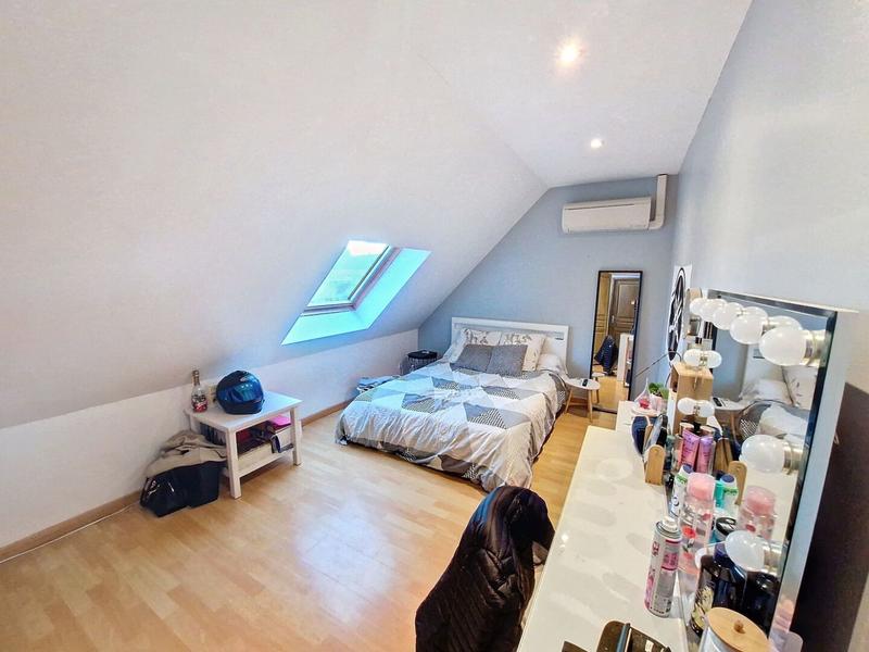 Maison - 156 m² - 7 pièces