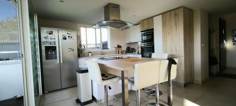 Maison - 183 m² - 6 pièces