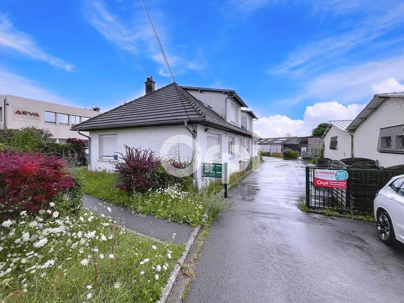 Immeuble - 181 m² - 11 pièces