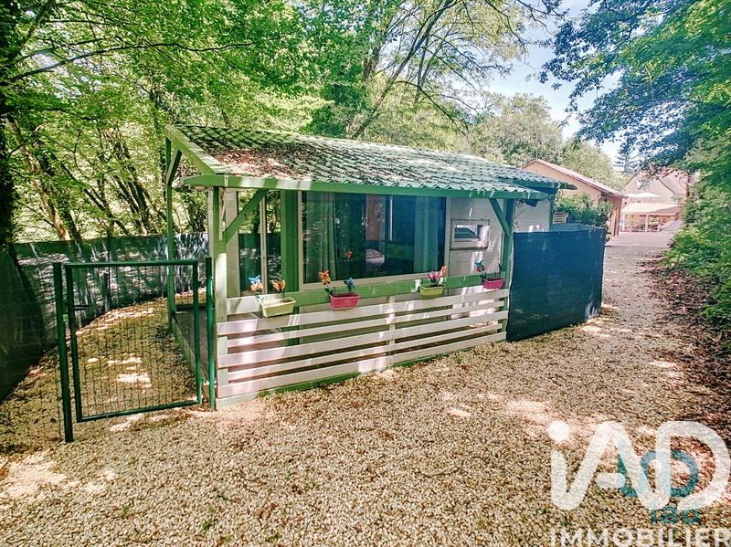 Maison - 325 m² - 14 pièces