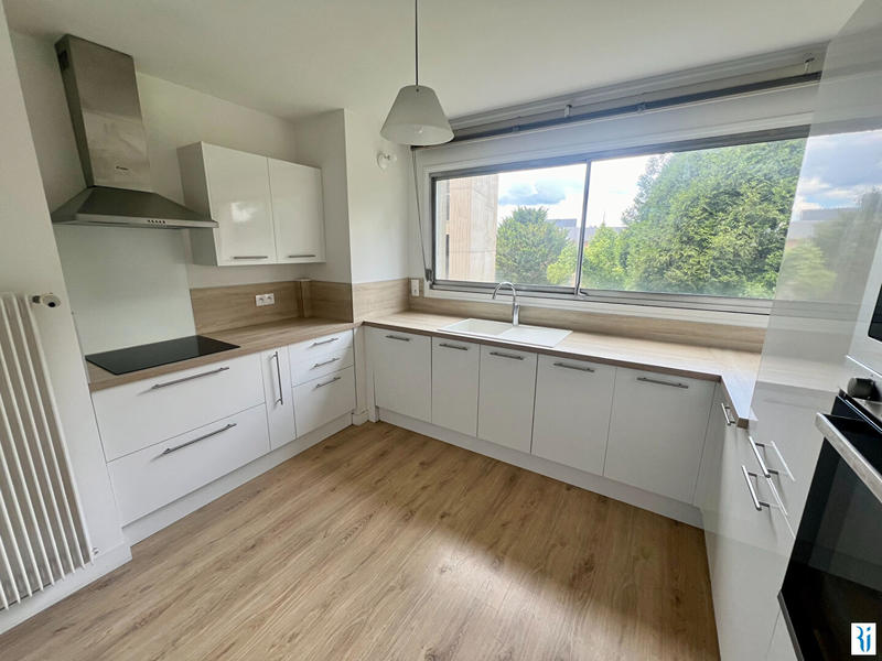 Appartement - 137 m² - 5 pièces