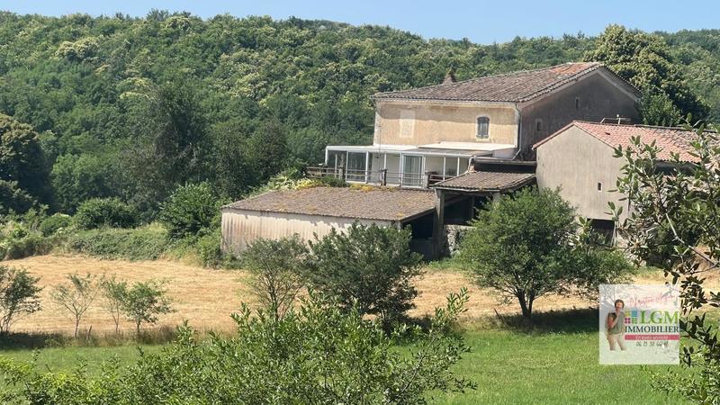 Propriété - 283 m² - 8 pièces