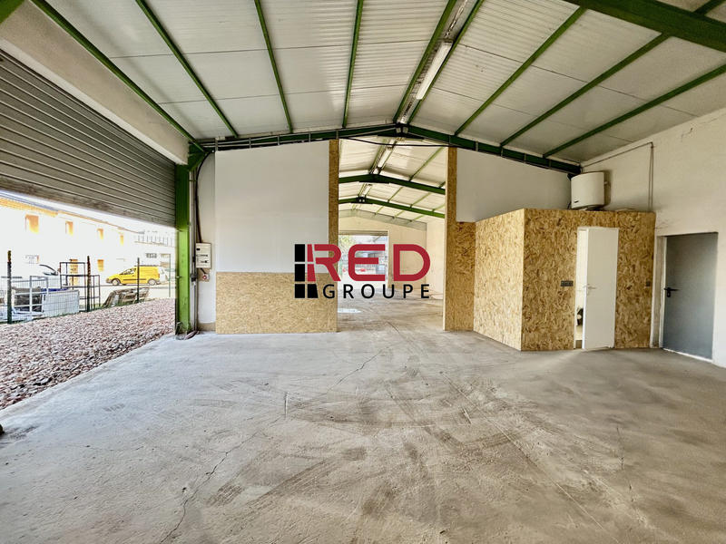 Entrepôt - 150 m²