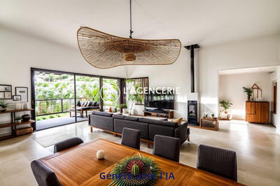 Maison contemporaine - 200 m² - 6 pièces