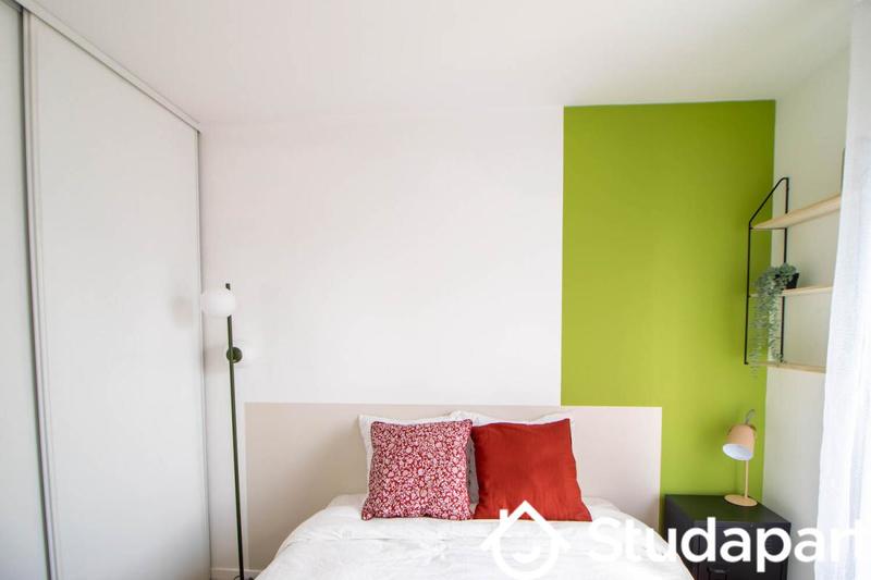 Chambre - 12 m² - 1 pièce