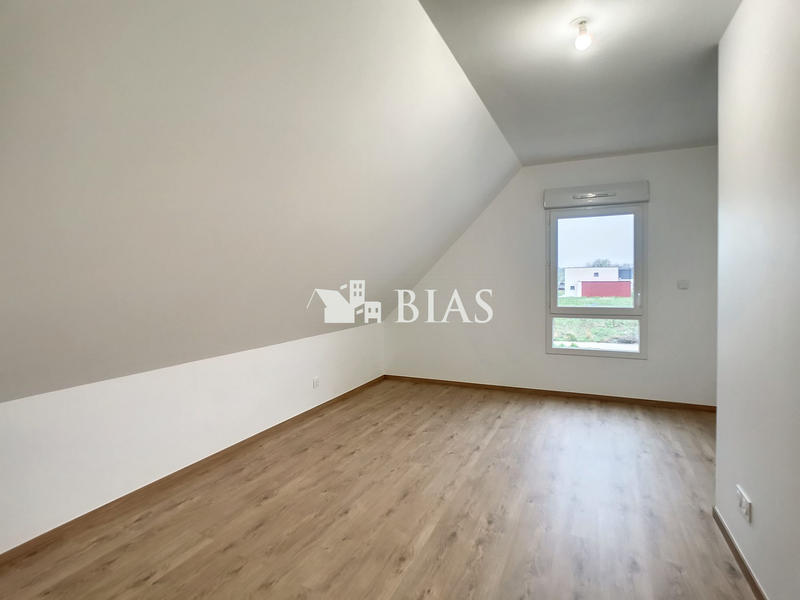 Maison - 95 m² - 4 pièces