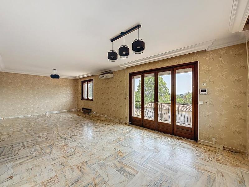 Maison - 160 m² - 5 pièces