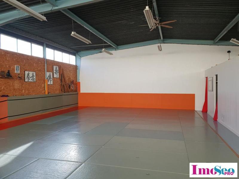 Local commercial - 230 m²