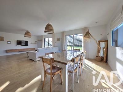 Maison - 141 m² - 4 pièces