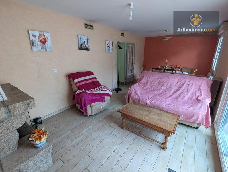 Maison - 104 m² - 6 pièces