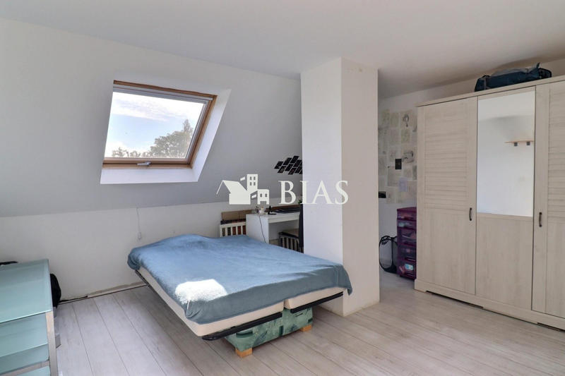 Maison - 137 m² - 5 pièces