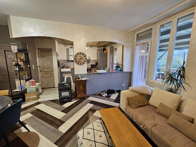 Appartement - 87 m² - 5 pièces