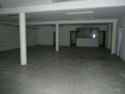 Local commercial - 366 m² - 8 pièces