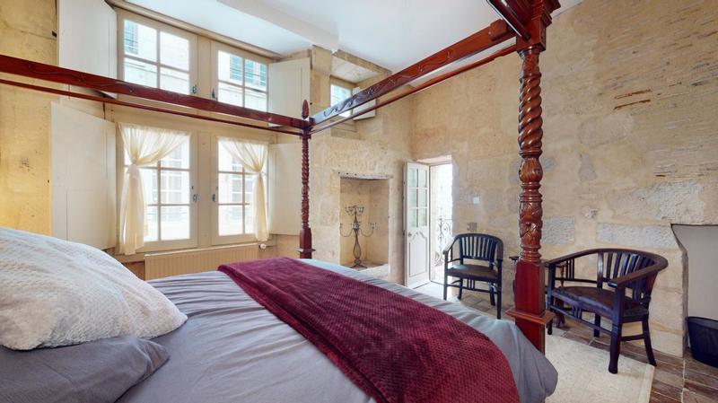 Appartement - 95 m² - 6 pièces