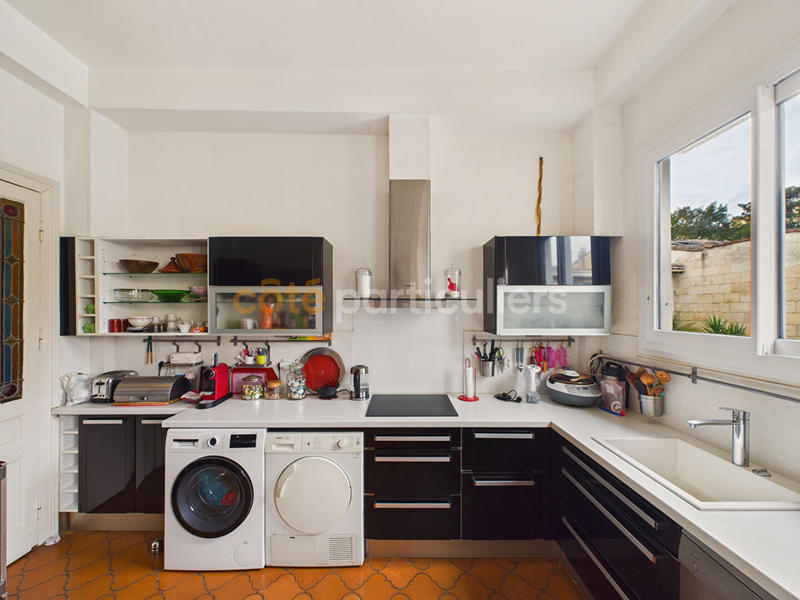 Maison - 180 m² - 7 pièces