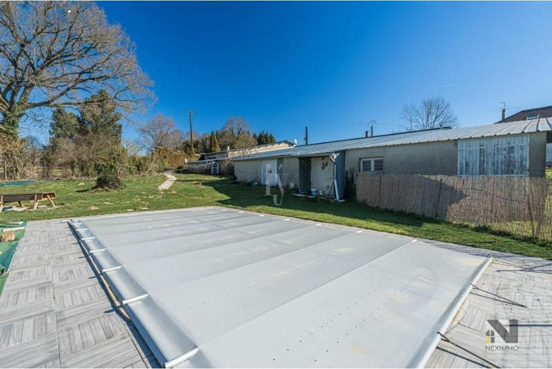 Maison - 233 m² - 5 pièces