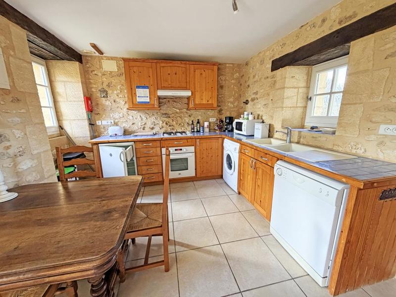 Maison - 329 m² - 2 pièces