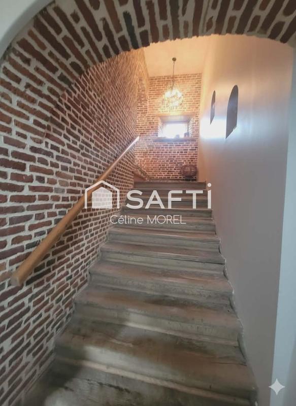 Maison - 468 m² - 17 pièces