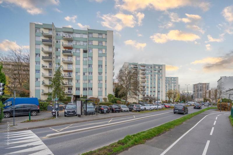 Appartement - 75 m² - 3 pièces