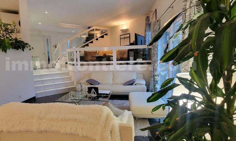 Maison d'architecte - 168 m² - 5 pièces