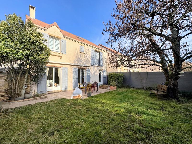 Maison - 168 m² - 7 pièces