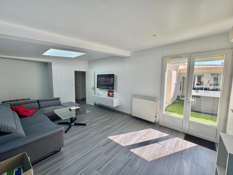 Maison - 182 m² - 7 pièces