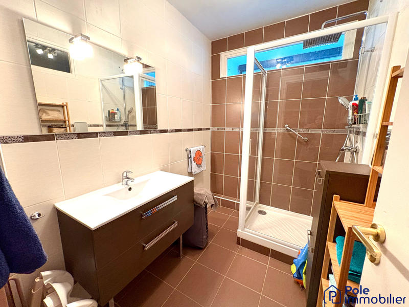 Appartement - 101 m² - 5 pièces