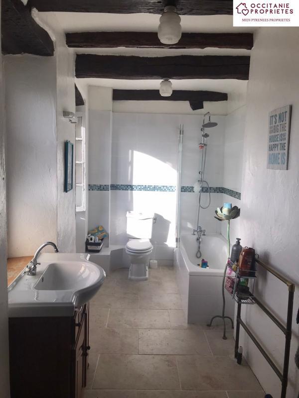 Propriété - 460 m² - 22 pièces