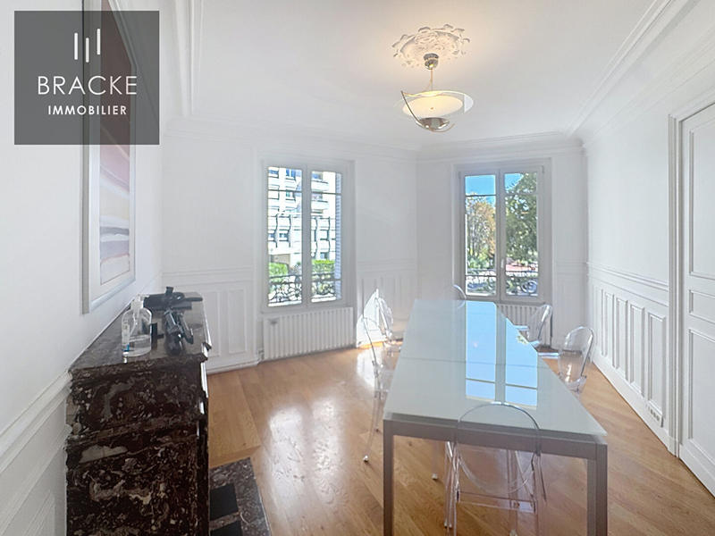 Bureau - 98 m² - 5 pièces