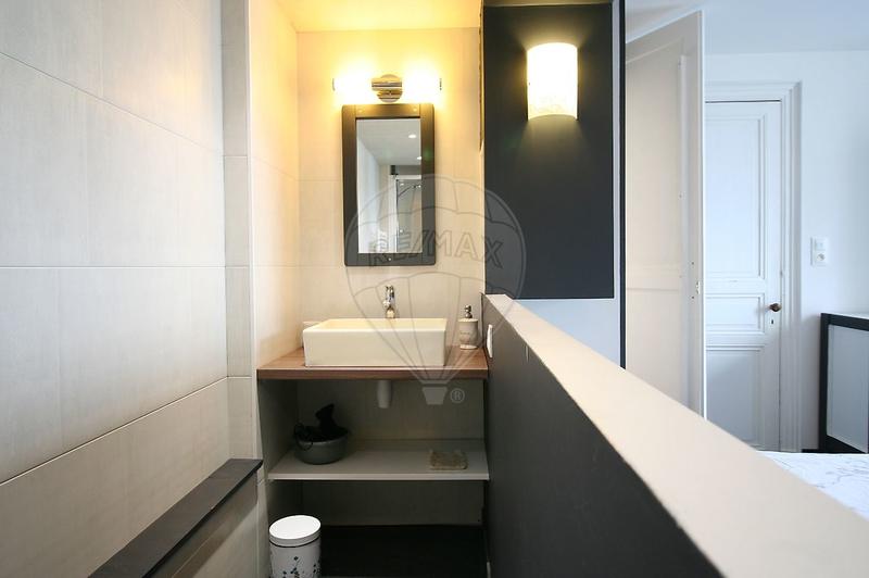 Maison - 280 m² - 8 pièces