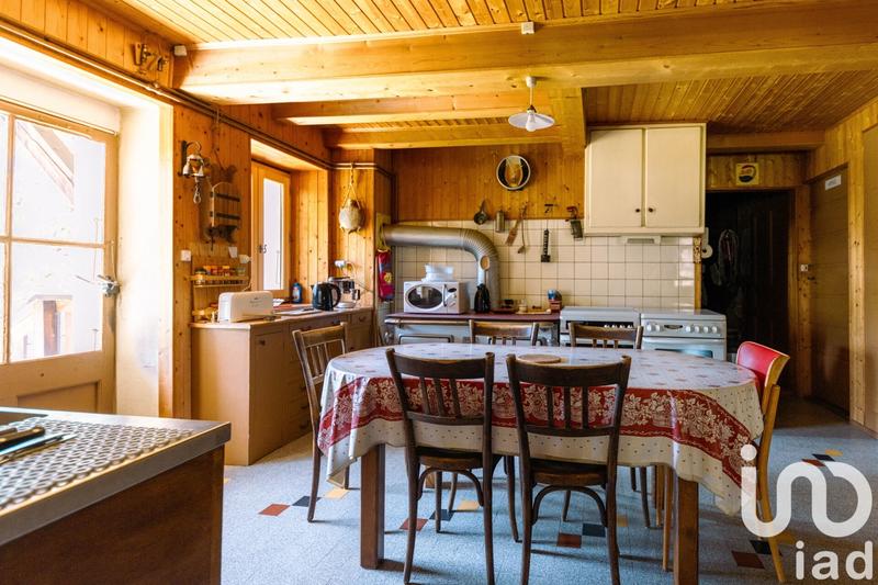 Maison - 290 m² - 15 pièces