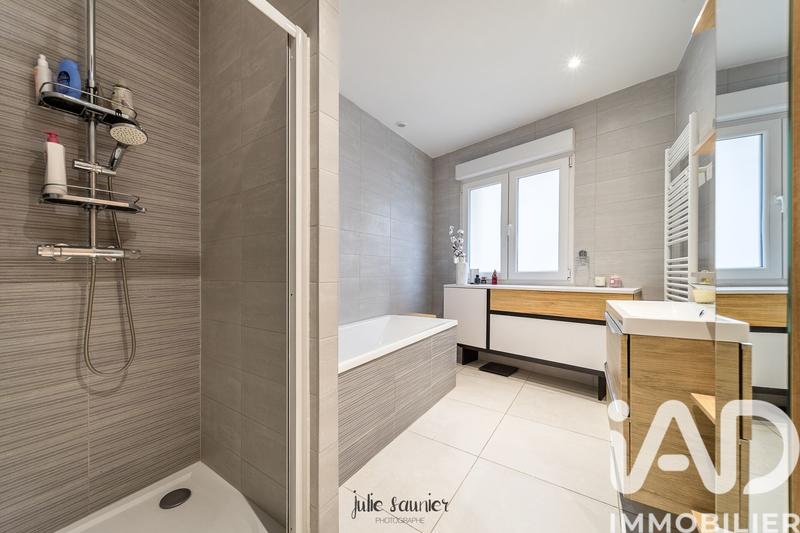 Maison de ville - 87 m² - 5 pièces