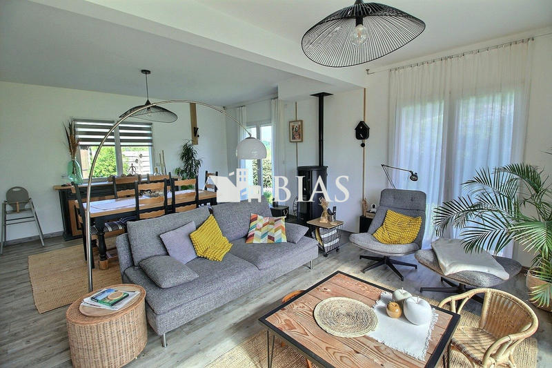 Maison - 168 m² - 7 pièces